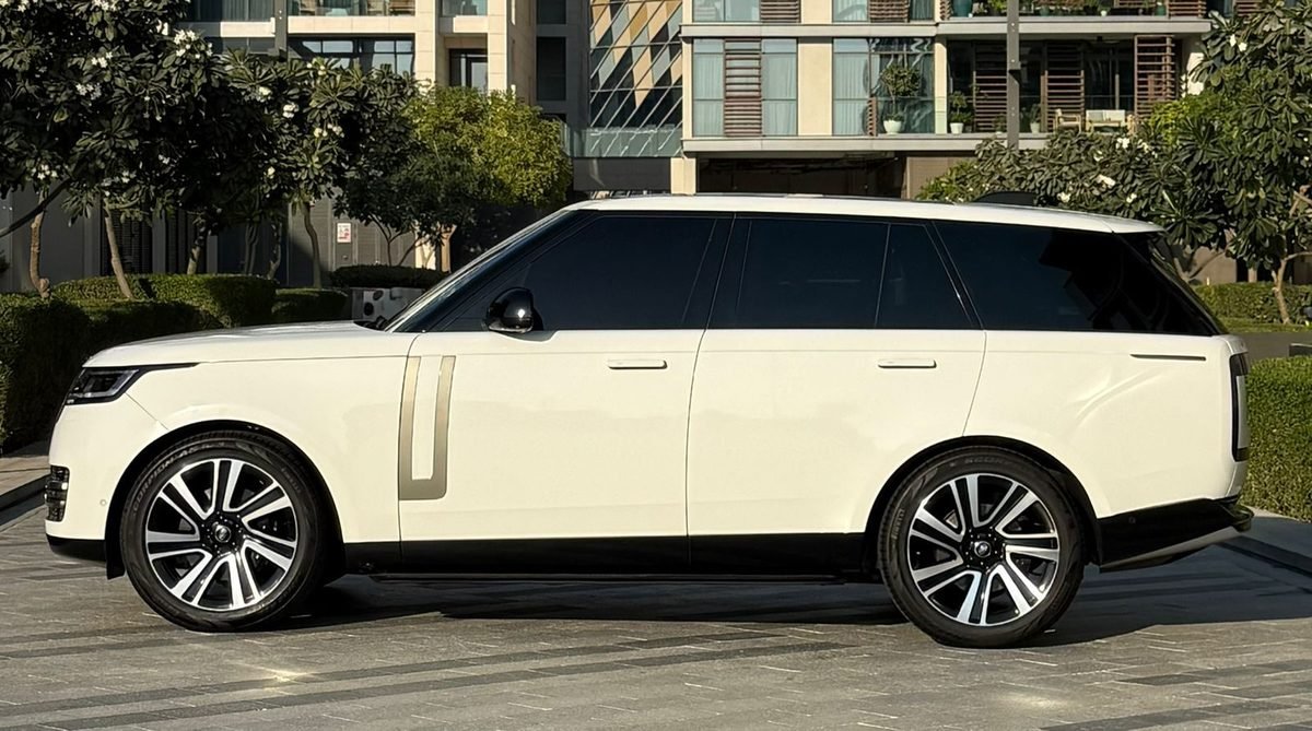 Range Rover Vogue rental Dubai