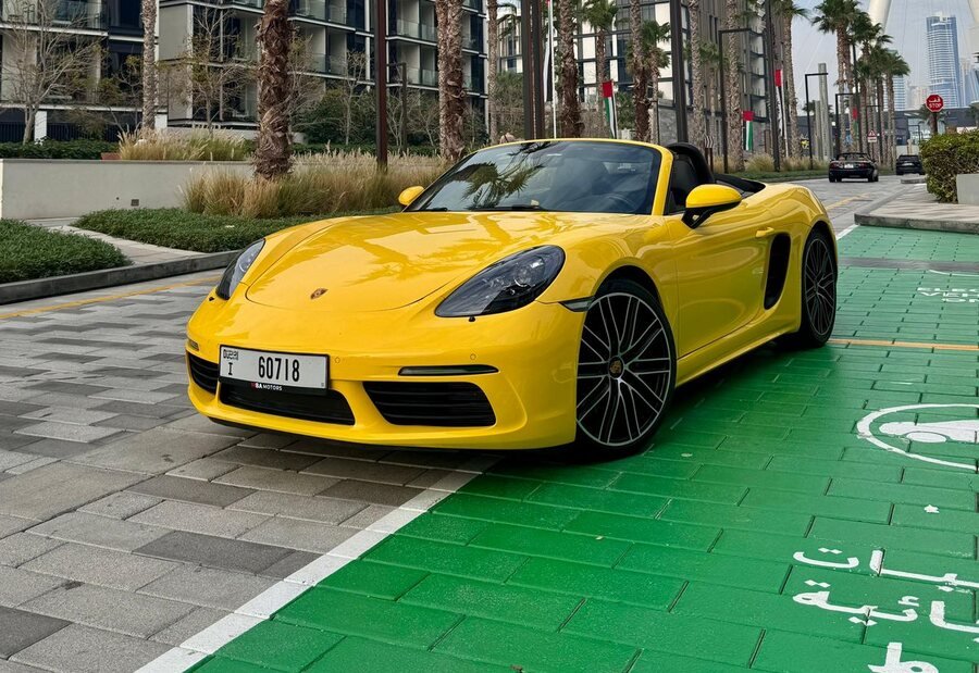 Porsche 718 Boxster rental Dubai