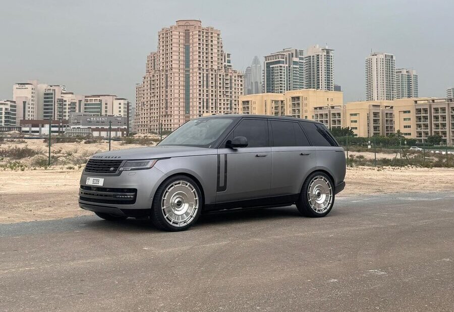 Range Rover Vogue rental Dubai